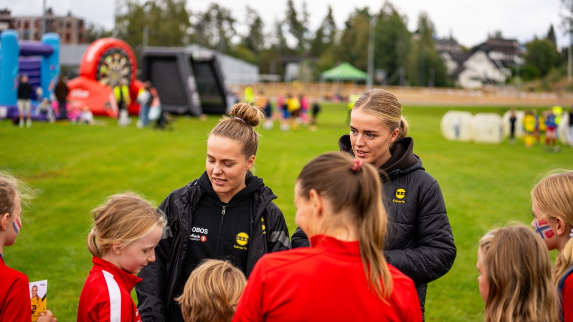 Bli med på fotballskole i høstferien!