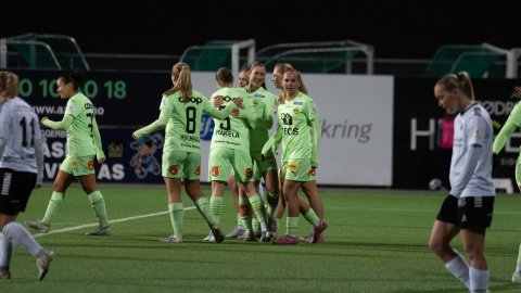 Seier mot Hønefoss i årets siste kamp!